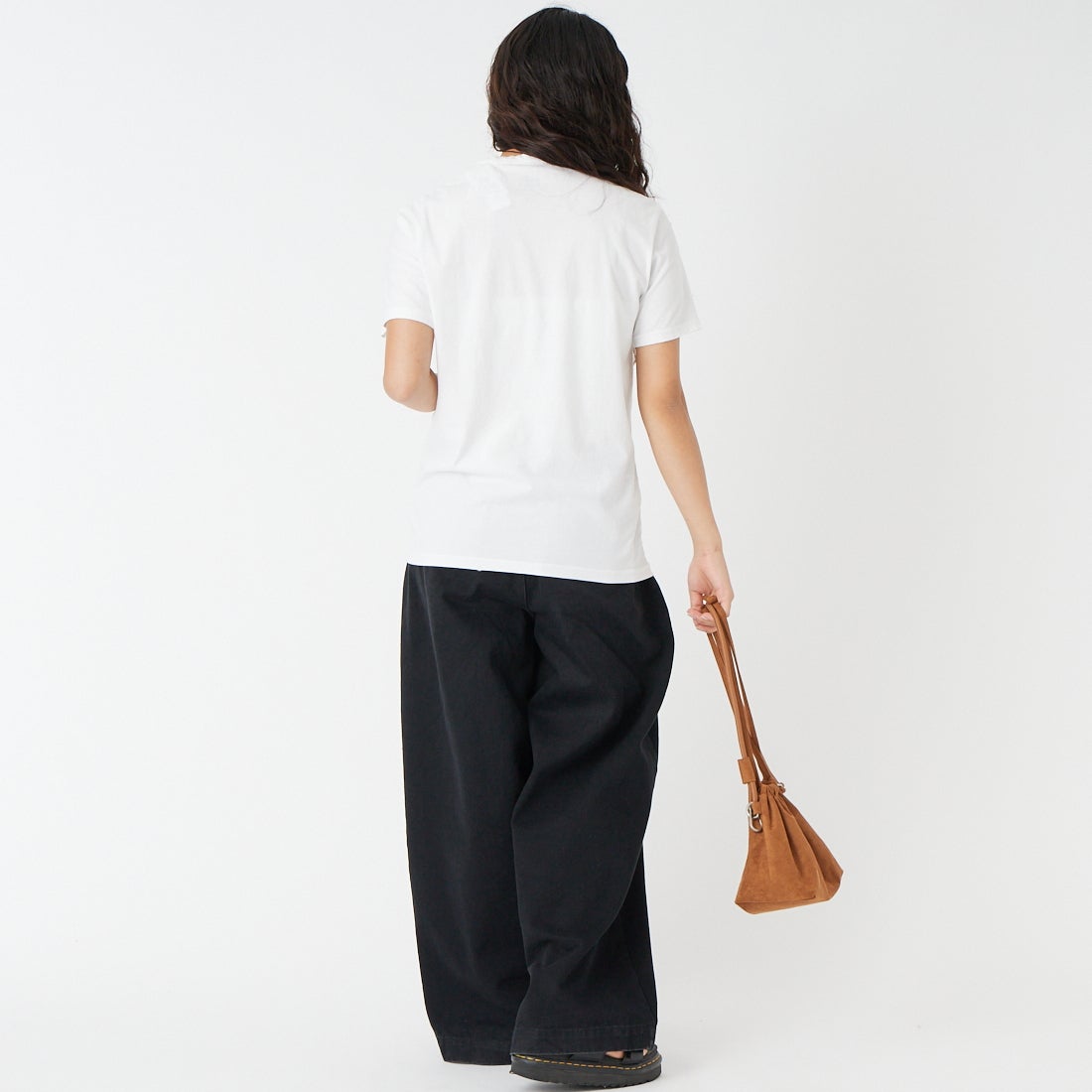 THRIFTY LOOK [スリフティールック] Oasis プリントTシャツ [TL24S093] WHITE &&モデル身長：162cm 着用サイズ：M&&