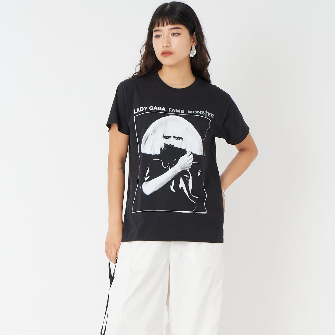 THRIFTY LOOK [スリフティールック] フォトプリントTシャツ [TL23S033] BLACK &&モデル身長：162cm 着用サイズ：M&&