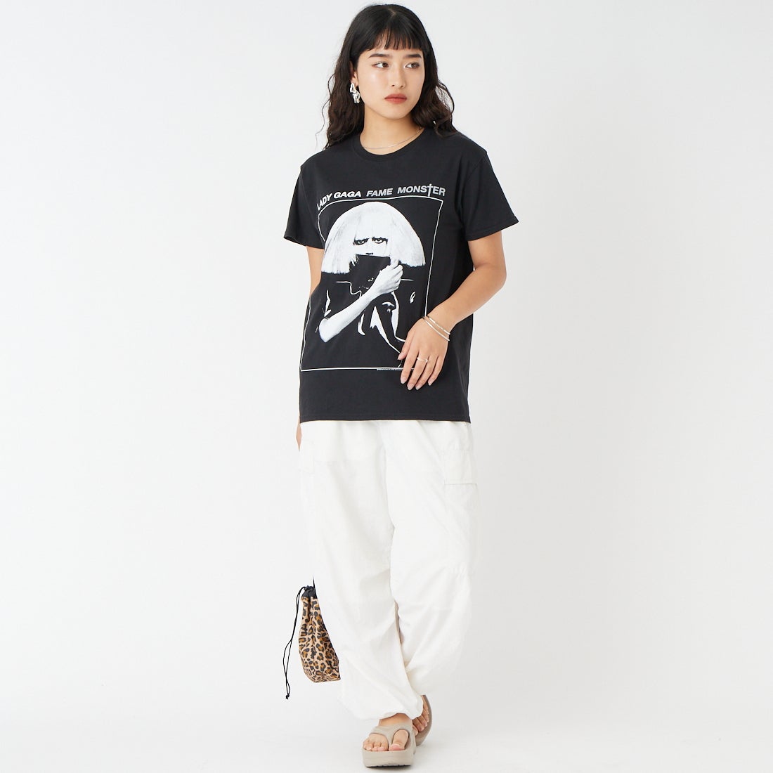THRIFTY LOOK [スリフティールック] フォトプリントTシャツ [TL23S033] BLACK &&モデル身長：162cm 着用サイズ：M&&