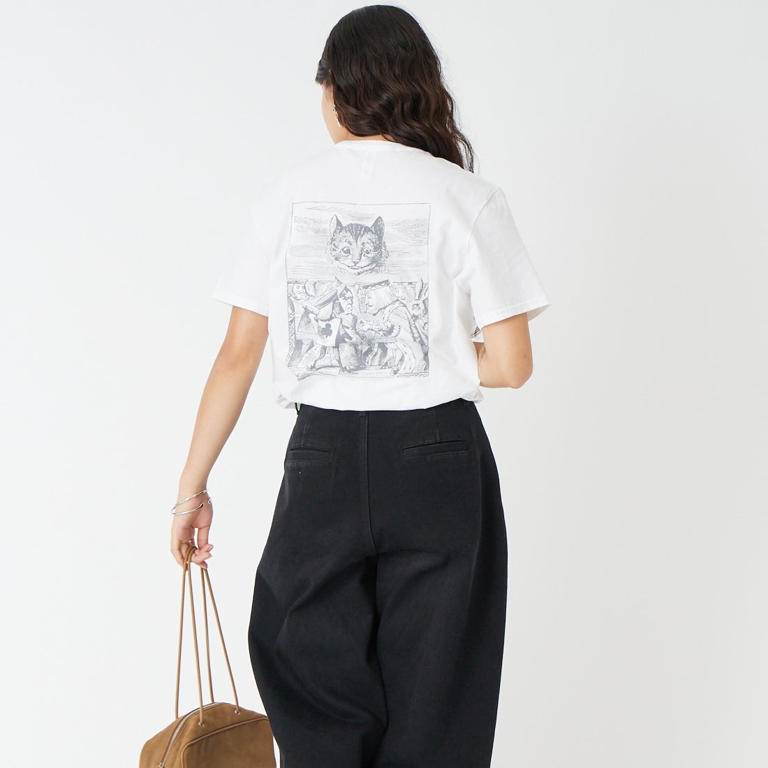 JERZEES [ジャージーズ] チェシャ猫 ショートスリーブTシャツ [JZ26S007] WHITE &&モデル身長：162cm 着用サイズ：M&&