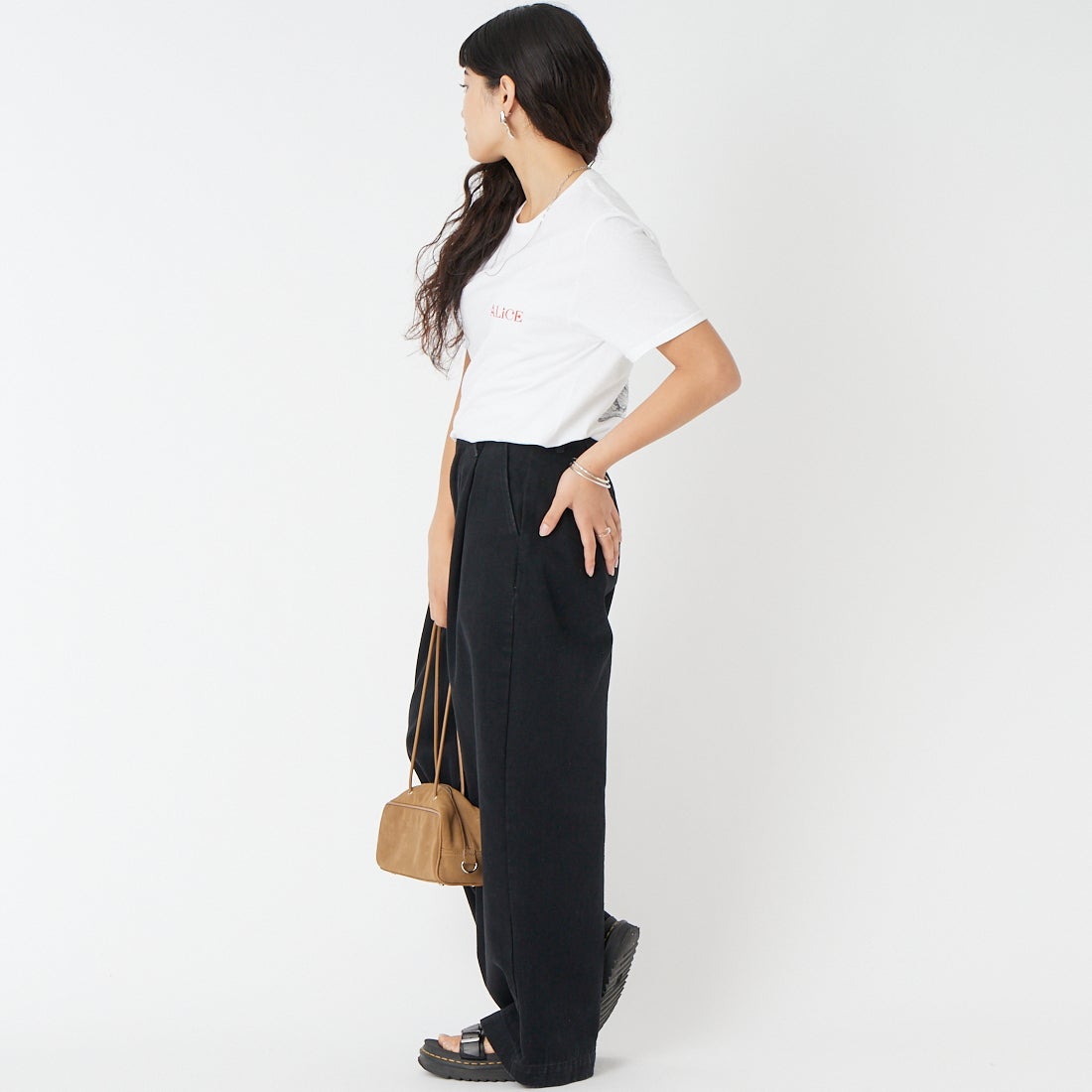 JERZEES [ジャージーズ] チェシャ猫 ショートスリーブTシャツ [JZ26S007] WHITE &&モデル身長：162cm 着用サイズ：M&&