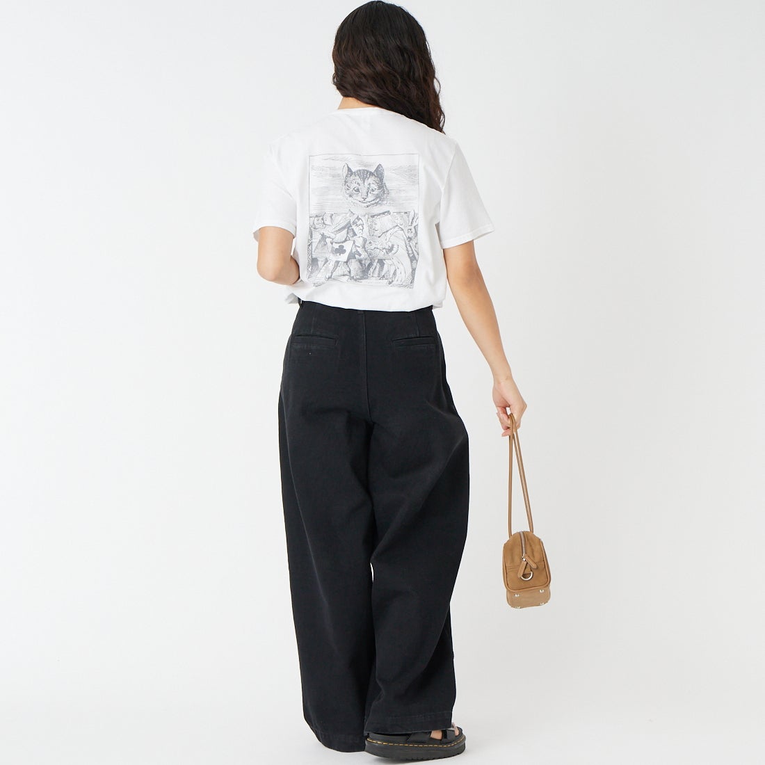 JERZEES [ジャージーズ] チェシャ猫 ショートスリーブTシャツ [JZ26S007] WHITE &&モデル身長：162cm 着用サイズ：M&&