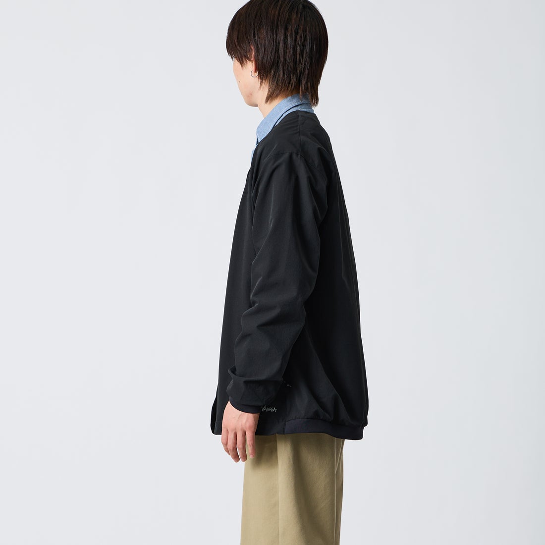 NANGA [ナンガ] ドットエア(R) コンフィーカーディガン [N2500-1T302A] P.BLK &&モデル身長：177cm 着用サイズ：L&&