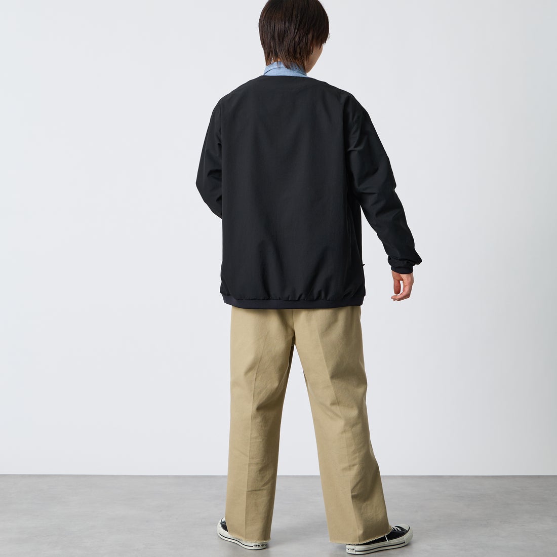 NANGA [ナンガ] ドットエア(R) コンフィーカーディガン [N2500-1T302A] P.BLK &&モデル身長：177cm 着用サイズ：L&&