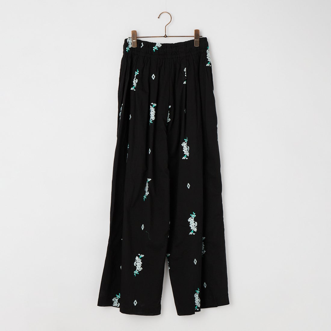 ne Quittez pas [ヌキテパ] ジャスミン刺繍 コットンボイルギャザーパンツ [010661WT3] 09 BLACK