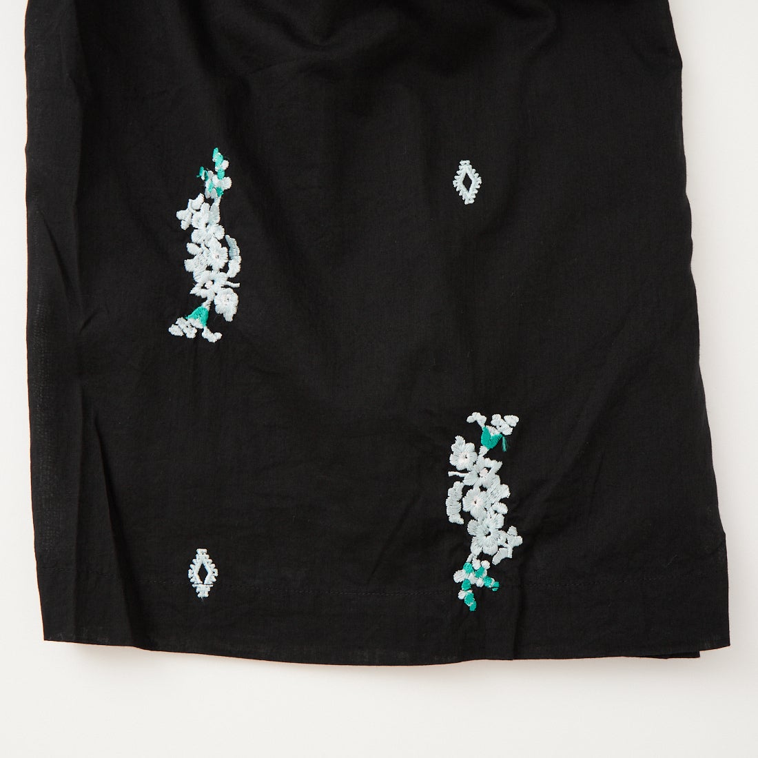 ne Quittez pas [ヌキテパ] ジャスミン刺繍 コットンボイルギャザーパンツ [010661WT3] 09 BLACK