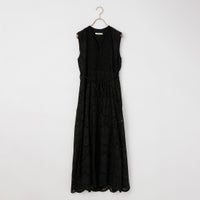 09 BLACK