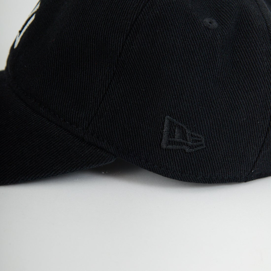 New Era 9TWENTY ベースボールキャップ 黒 seesee NEW ERA [ニューエラ] 別注 9TWENTY ベースボールキャップ