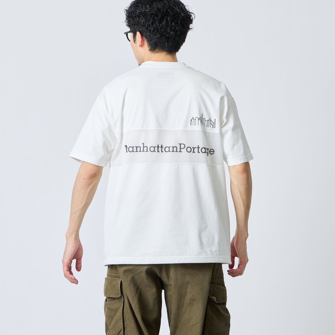 WHITE&&モデル身長：168cm 着用サイズ：M&&