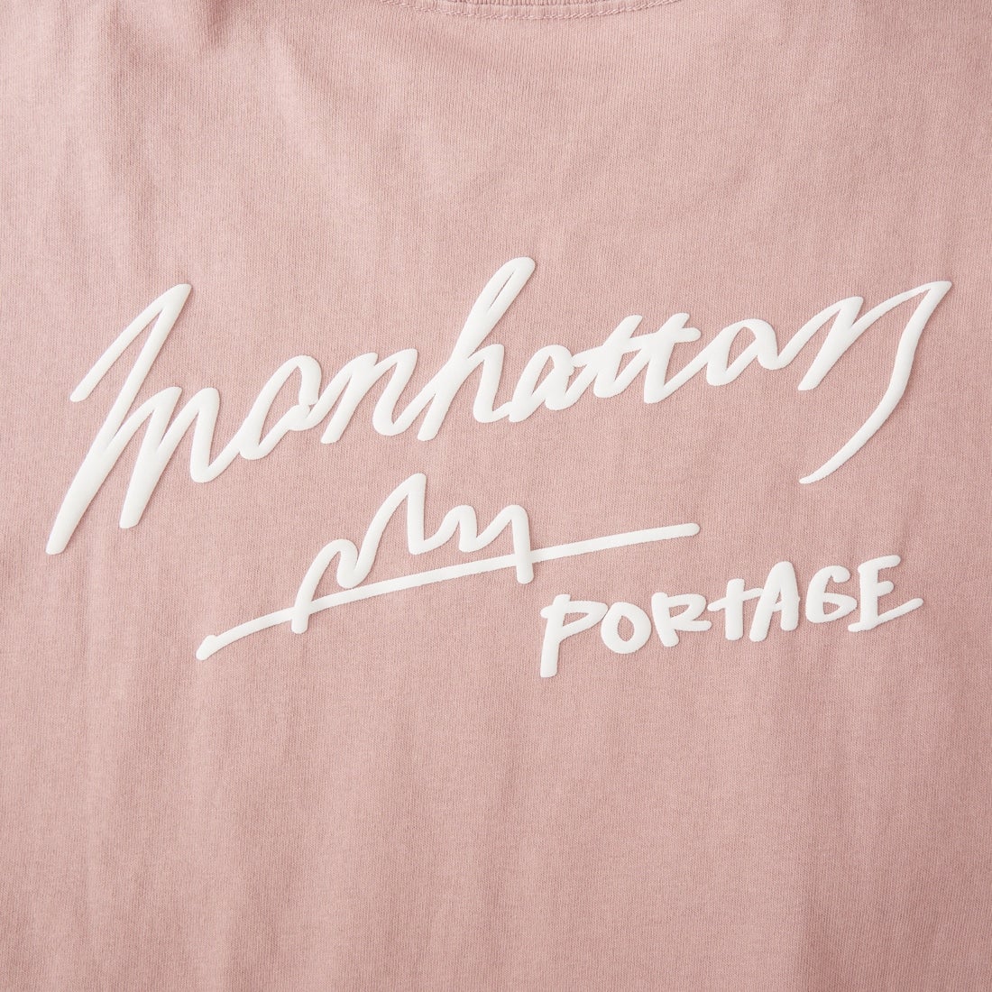 MANHATTAN PORTAGE [マンハッタンポーテージ] 別注 手描き風ロゴ バックプリントTシャツ [26SSMP-IN79-JF] PINK