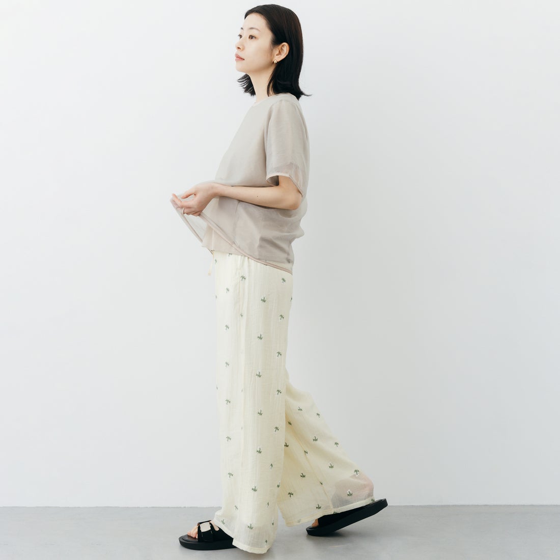 nenom [ネノム] 花柄刺繍 ワイドパンツ [NE26312020] 02 OFF