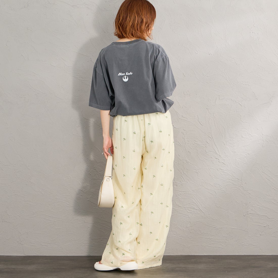 nenom [ネノム] 花柄刺繍 ワイドパンツ [NE26312020] 02 OFF &&モデル身長：158cm 着用サイズ：F&&