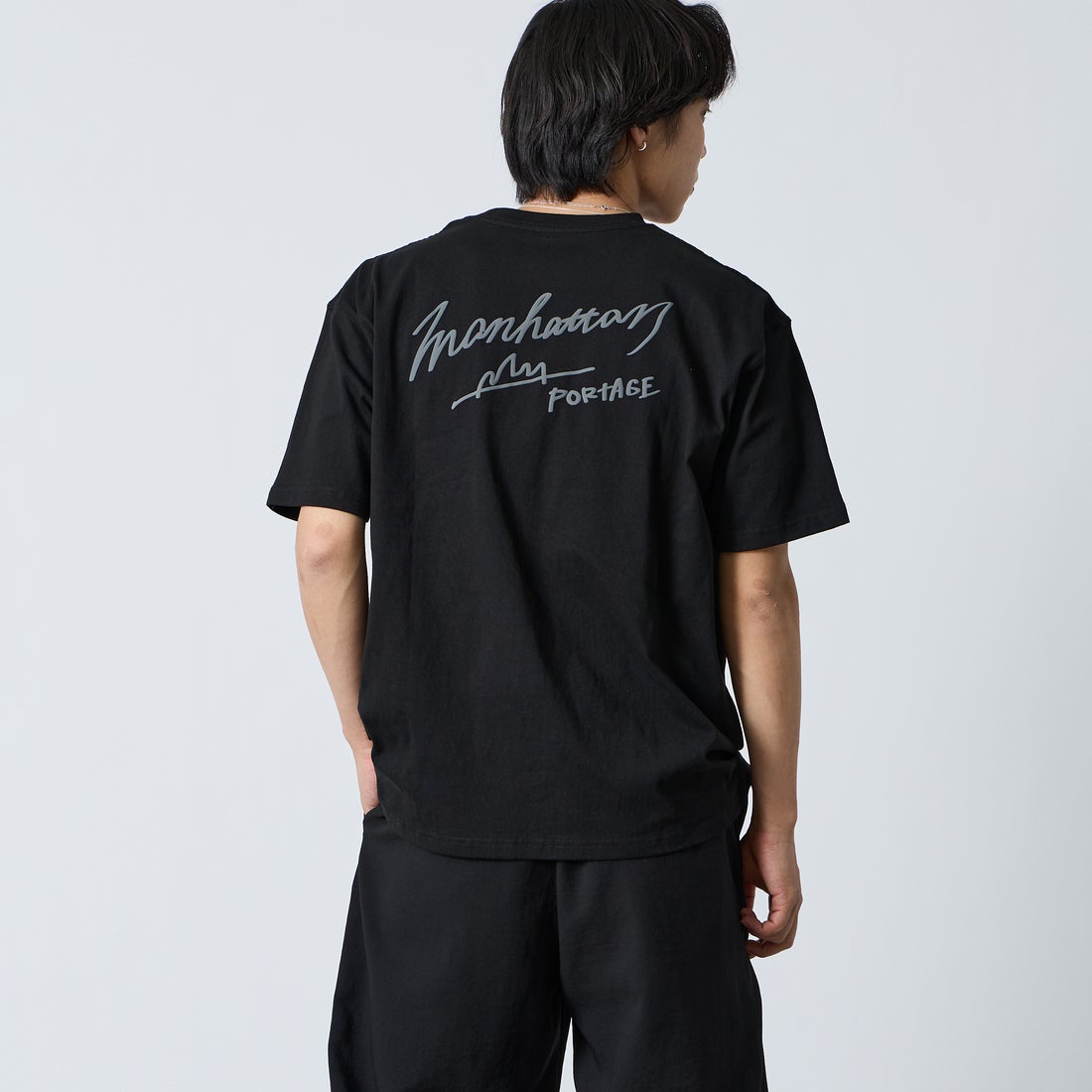 BLACK&&モデル身長：179cm 着用サイズ：L&&