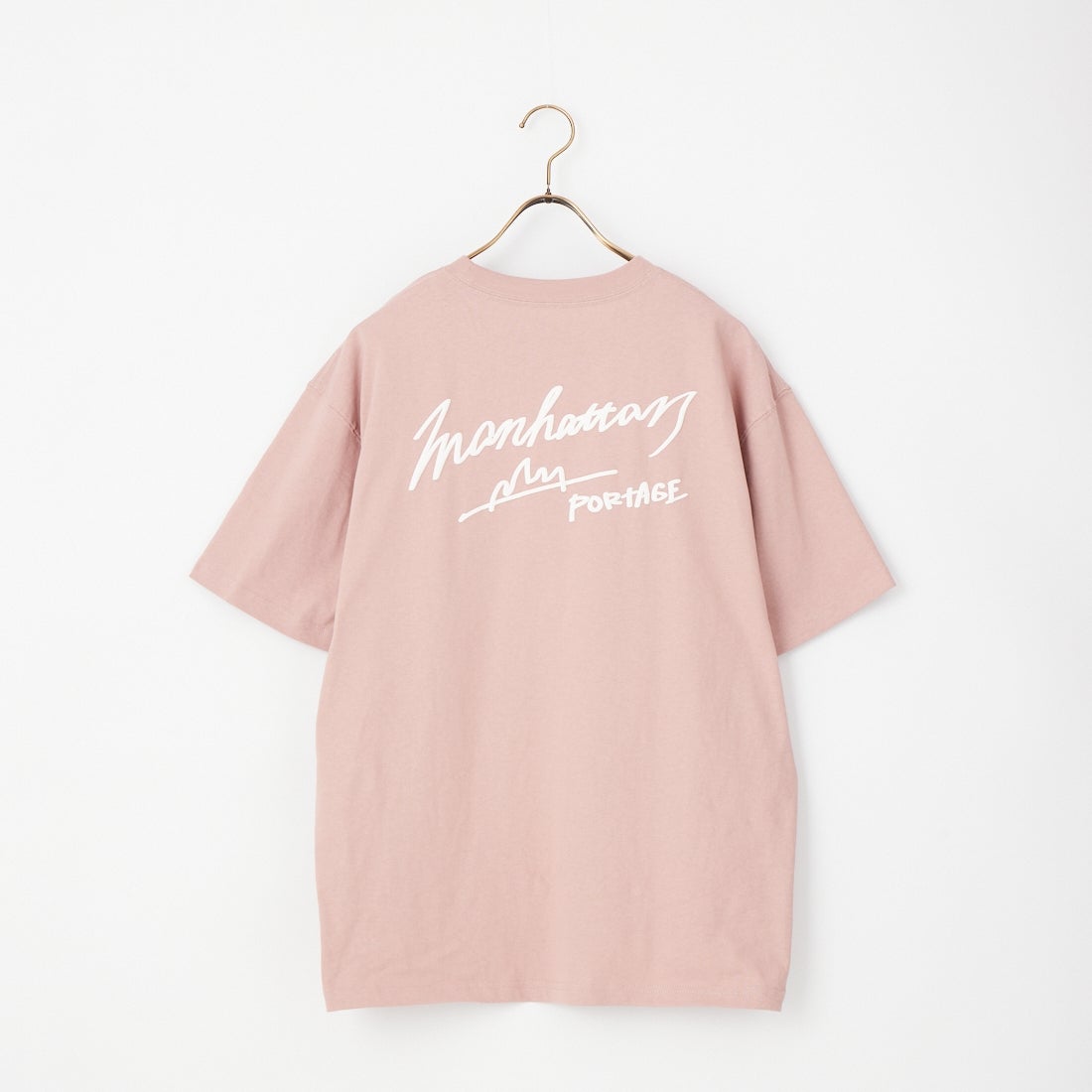 MANHATTAN PORTAGE [マンハッタンポーテージ] 別注 手描き風ロゴ バックプリントTシャツ [26SSMP-IN79-JF] PINK