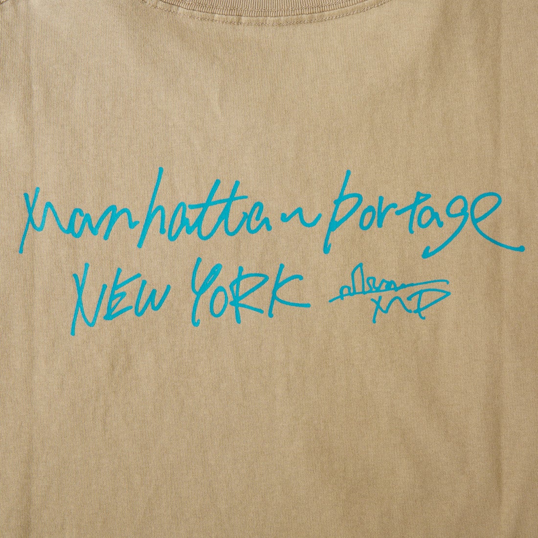 MANHATTAN PORTAGE [マンハッタンポーテージ] 別注 フォトプリントTシャツ [26SSMP-IN82-JF] BEIGE