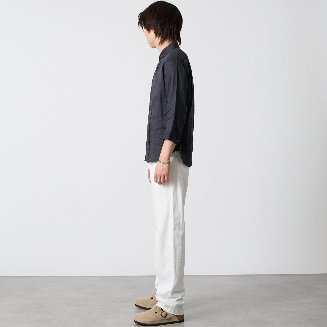 YANUK [ヤヌーク] クラシックストレート Resort BEN [57261231] WHT &&モデル身長：177cm 着用サイズ：M&&ーク] クラシックストレート Resort BEN [57261231] WHT