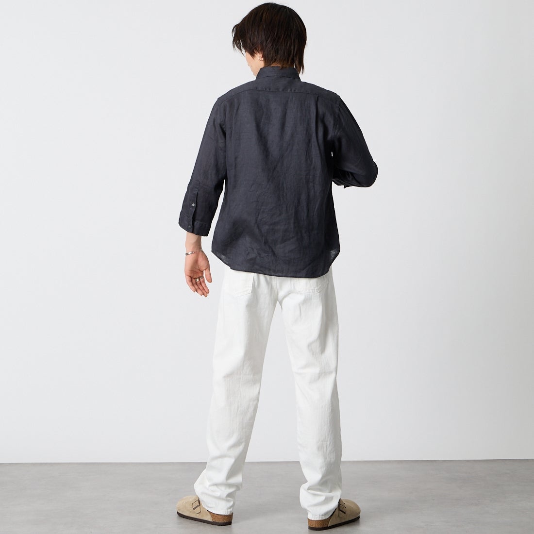 YANUK [ヤヌーク] クラシックストレート Resort BEN [57261231] WHT &&モデル身長：177cm 着用サイズ：M&&