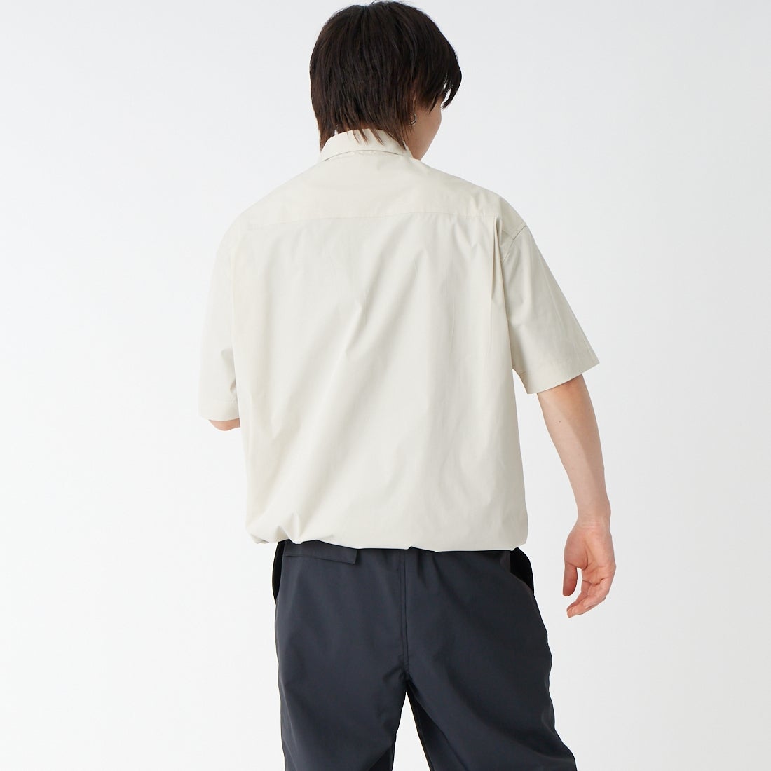 SLICK [スリック] コットンライクタイプライター ドローストリングシャツ [5220272] 520 GRAY B &&モデル身長：177cm 着用サイズ：1&&