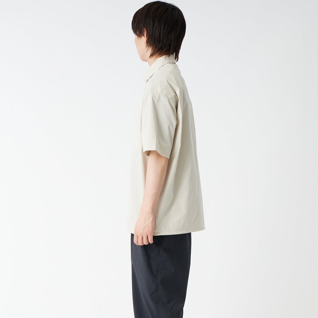 SLICK [スリック] コットンライクタイプライター ドローストリングシャツ [5220272] 520 GRAY B &&モデル身長：177cm 着用サイズ：1&&