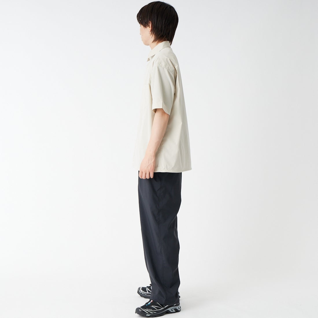 SLICK [スリック] コットンライクタイプライター ドローストリングシャツ [5220272] 520 GRAY B &&モデル身長：177cm 着用サイズ：1&&