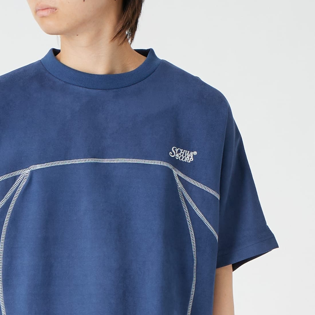 SCHWA CORP × JEANS FACTORY [シュワコープ × ジーンズファクトリー] フェイクスエードステッチTシャツ [SHA-262-044] NAVY &&モデル身長：177cm 着用サイズ：M&&