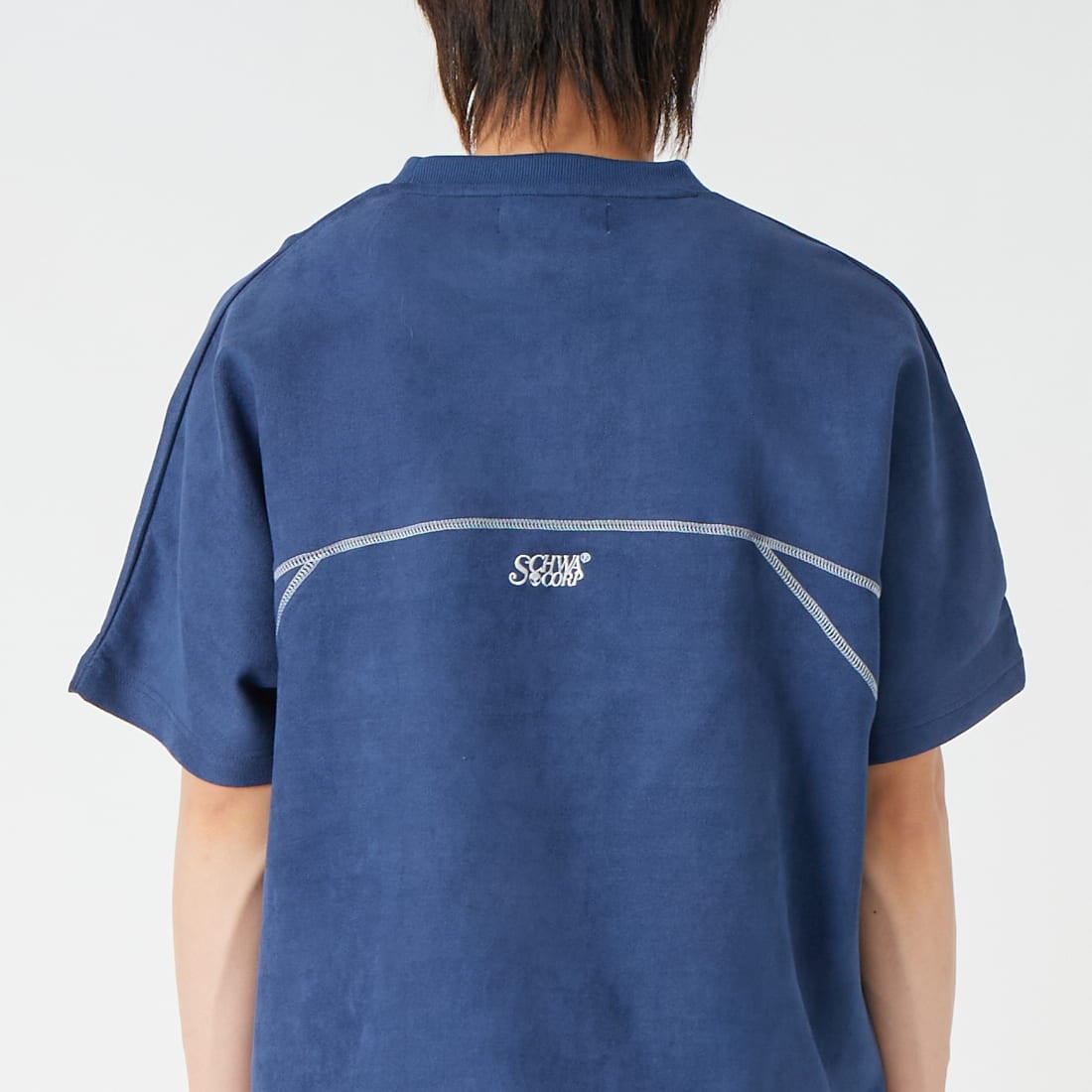 SCHWA CORP × JEANS FACTORY [シュワコープ × ジーンズファクトリー] フェイクスエードステッチTシャツ [SHA-262-044] NAVY &&モデル身長：177cm 着用サイズ：M&&