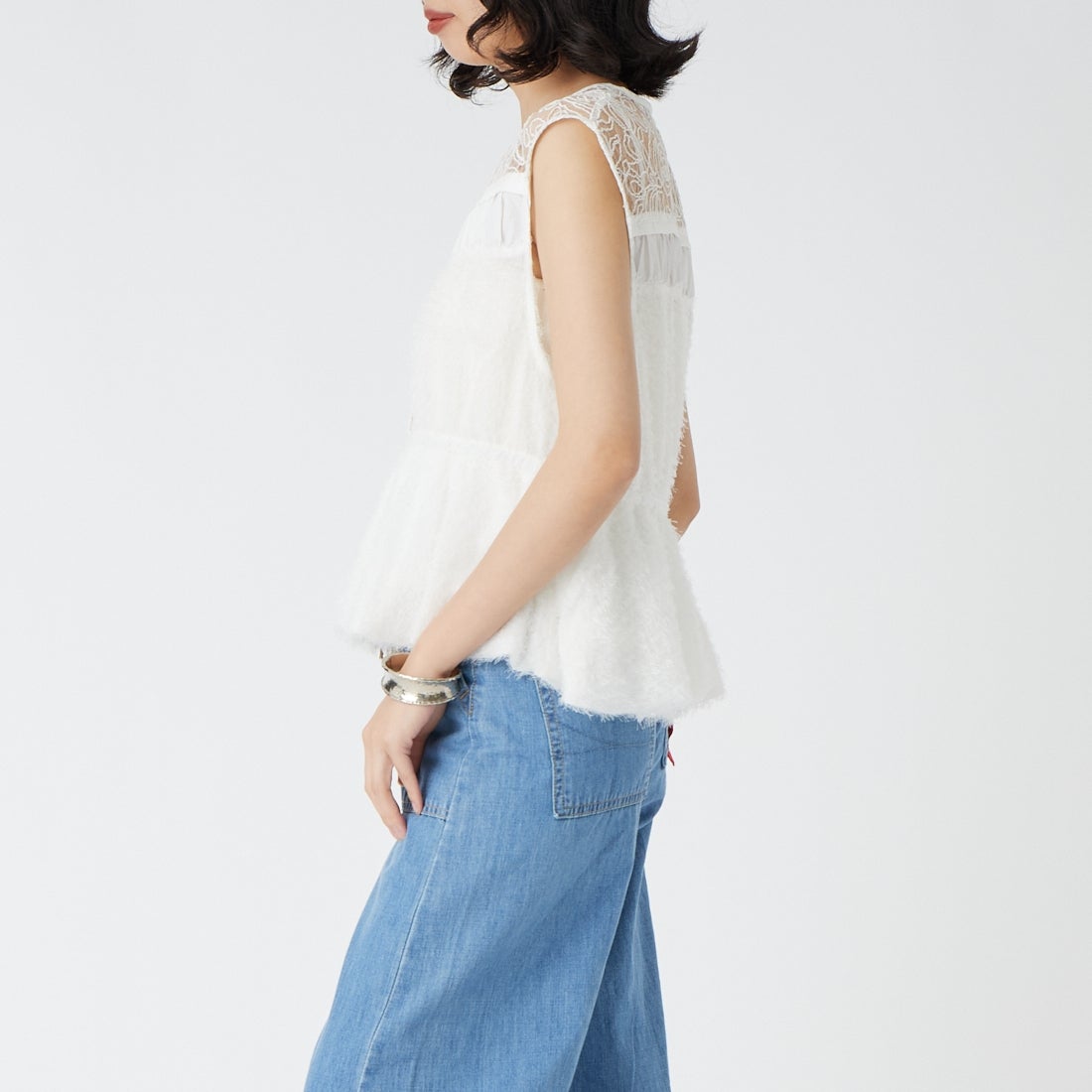 &g'aime [アンジェム] MIXバルーンベスト [293-68212] 01 ﾎﾜｲﾄ &&モデル身長：162cm 着用サイズ：F&&