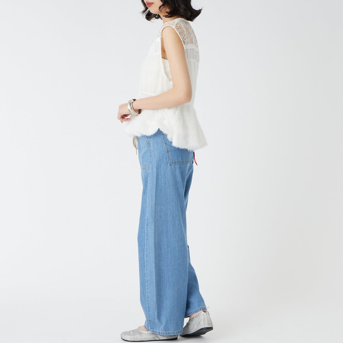 &g'aime [アンジェム] MIXバルーンベスト [293-68212] 01 ﾎﾜｲﾄ &&モデル身長：162cm 着用サイズ：F&&