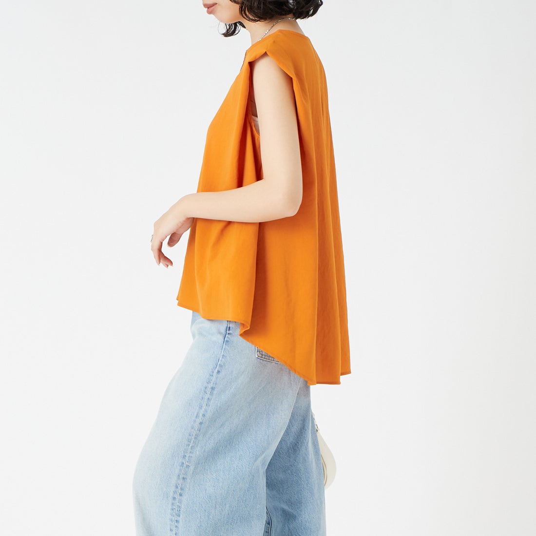 Jeans Factory Clothes [ジーンズファクトリークローズ] 肩タックノースリーブトップス [21268057] 020 ｵﾚﾝｼﾞ &&モデル身長：162cm 着用サイズ：F&&