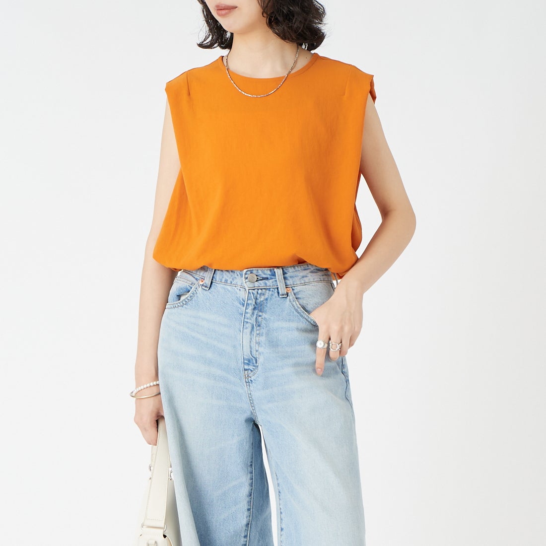 Jeans Factory Clothes [ジーンズファクトリークローズ] 肩タックノースリーブトップス [21268057] 020 ｵﾚﾝｼﾞ &&モデル身長：162cm 着用サイズ：F&&