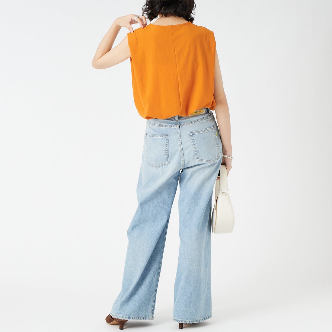 Jeans Factory Clothes [ジーンズファクトリークローズ] 肩タックノースリーブトップス [21268057] 020 ｵﾚﾝｼﾞ &&モデル身長：162cm 着用サイズ：F&&