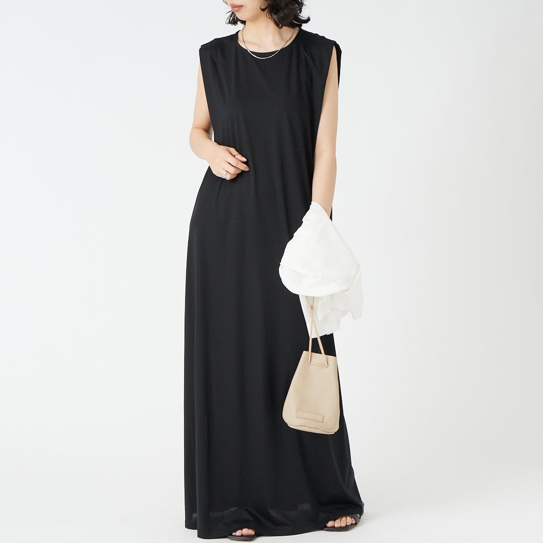 004 ﾌﾞﾗｯｸ&&モデル身長：162cm 着用サイズ：38&&