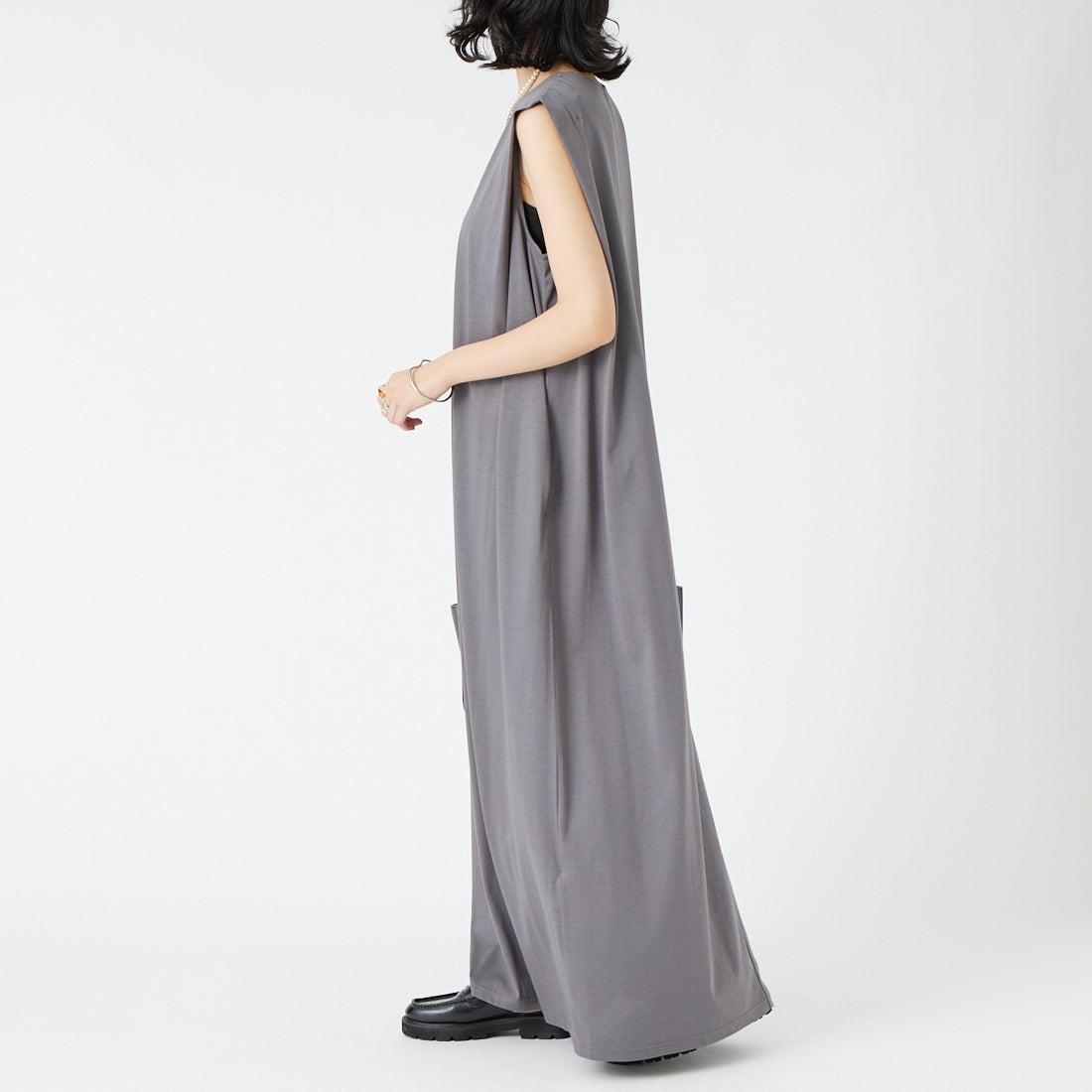 Jeans Factory Clothes [ジーンズファクトリークローズ] 接触冷感ノースリーブタックワンピース [21268058] 003 ﾁｬｺｰﾙ &&モデル身長：162cm 着用サイズ：38&&