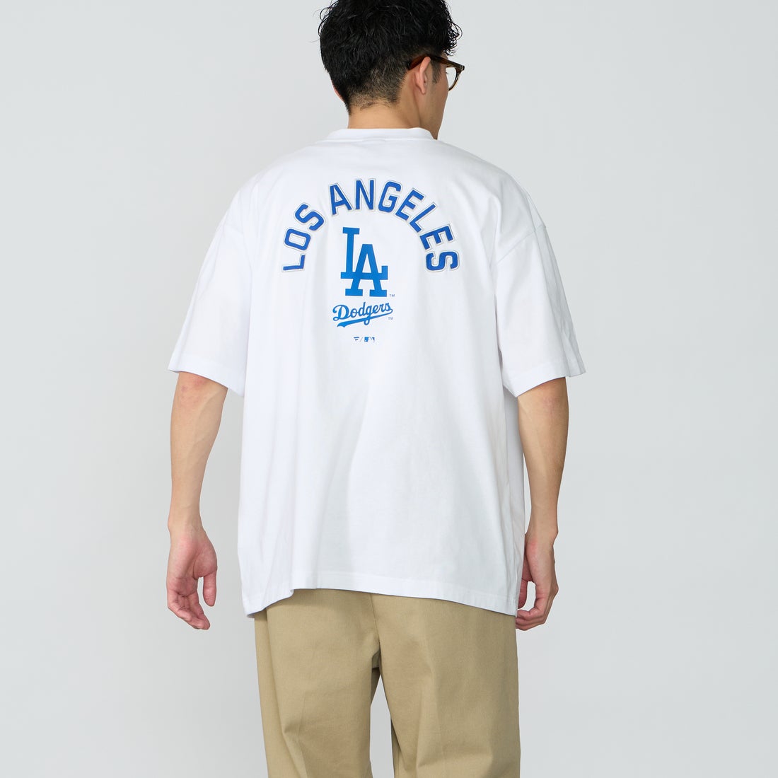 WHITE LA&&モデル身長：167cm 着用サイズ：L&&