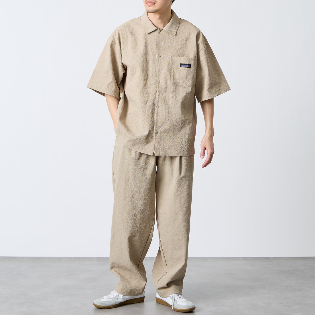 23 BEIGE&&モデル身長：167cm 着用サイズ：L&&