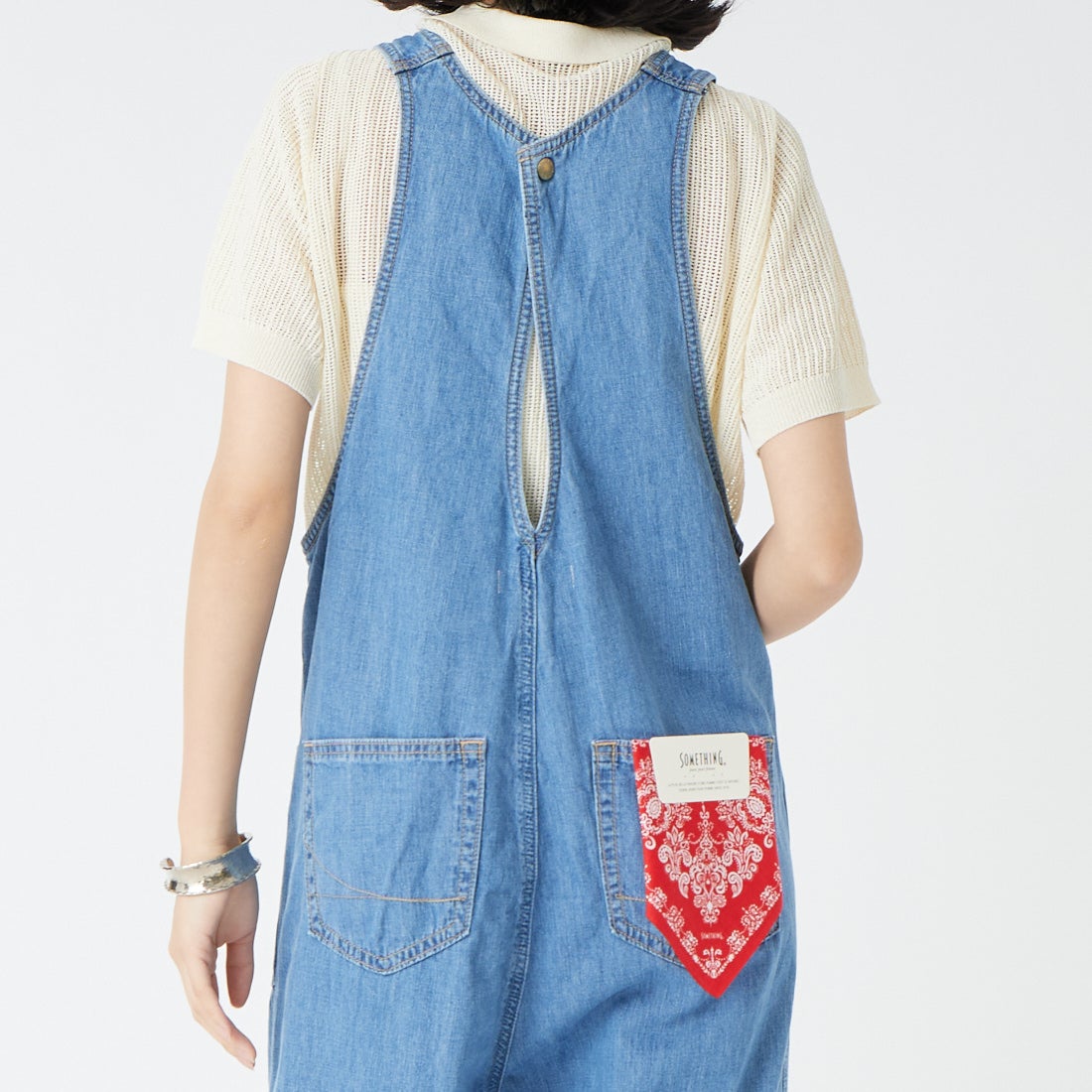 SOMETHING [サムシング] アメスリオールインワン [SN899] 2698 L.BLU &&モデル身長：162cm 着用サイズ：S&&