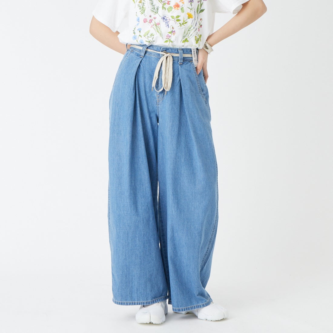 2698 L.BLU&&モデル身長：162cm 着用サイズ：XS&&