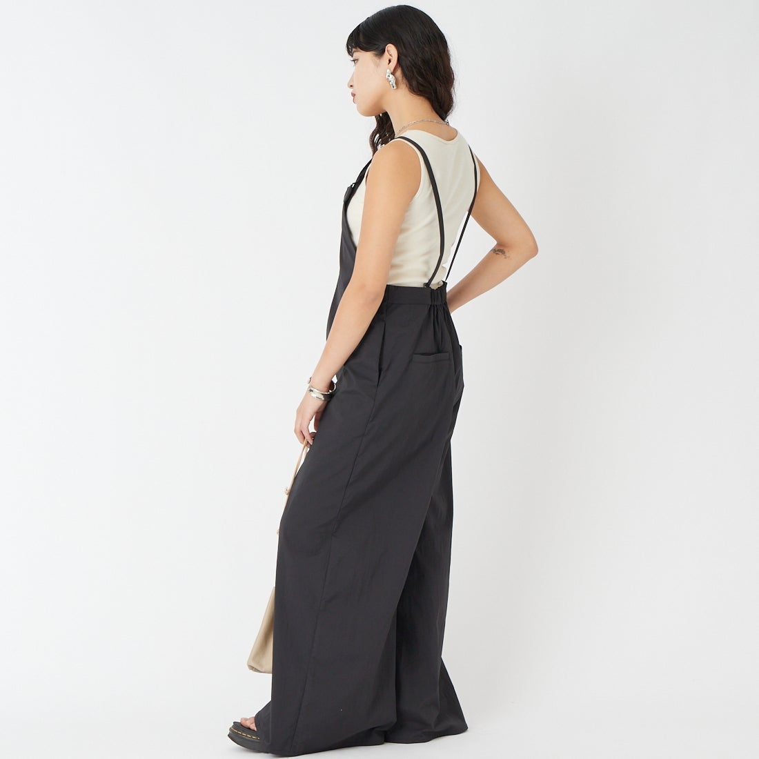 CLOCHE [クロシェ] サロペット [61286556] ﾌﾞﾗｯｸ &&モデル身長：162cm 着用サイズ：2&&