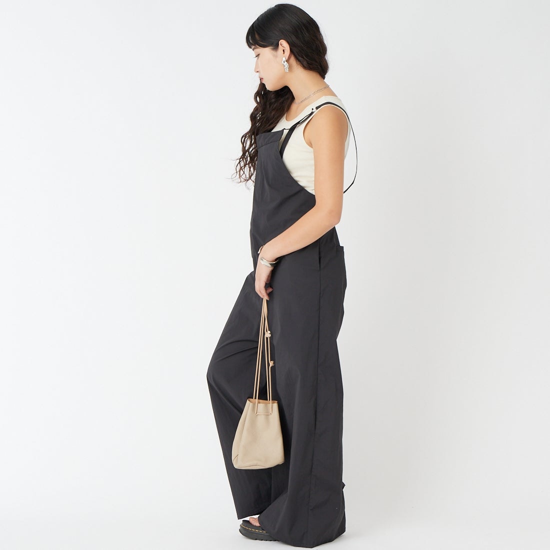 CLOCHE [クロシェ] サロペット [61286556] ﾌﾞﾗｯｸ &&モデル身長：162cm 着用サイズ：2&&