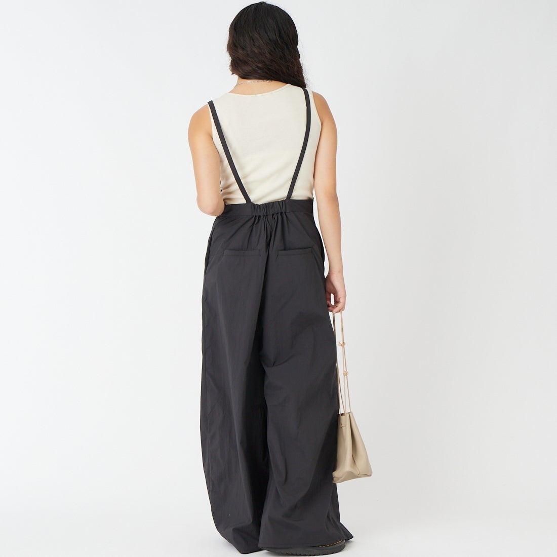 CLOCHE [クロシェ] サロペット [61286556] ﾌﾞﾗｯｸ &&モデル身長：162cm 着用サイズ：2&&