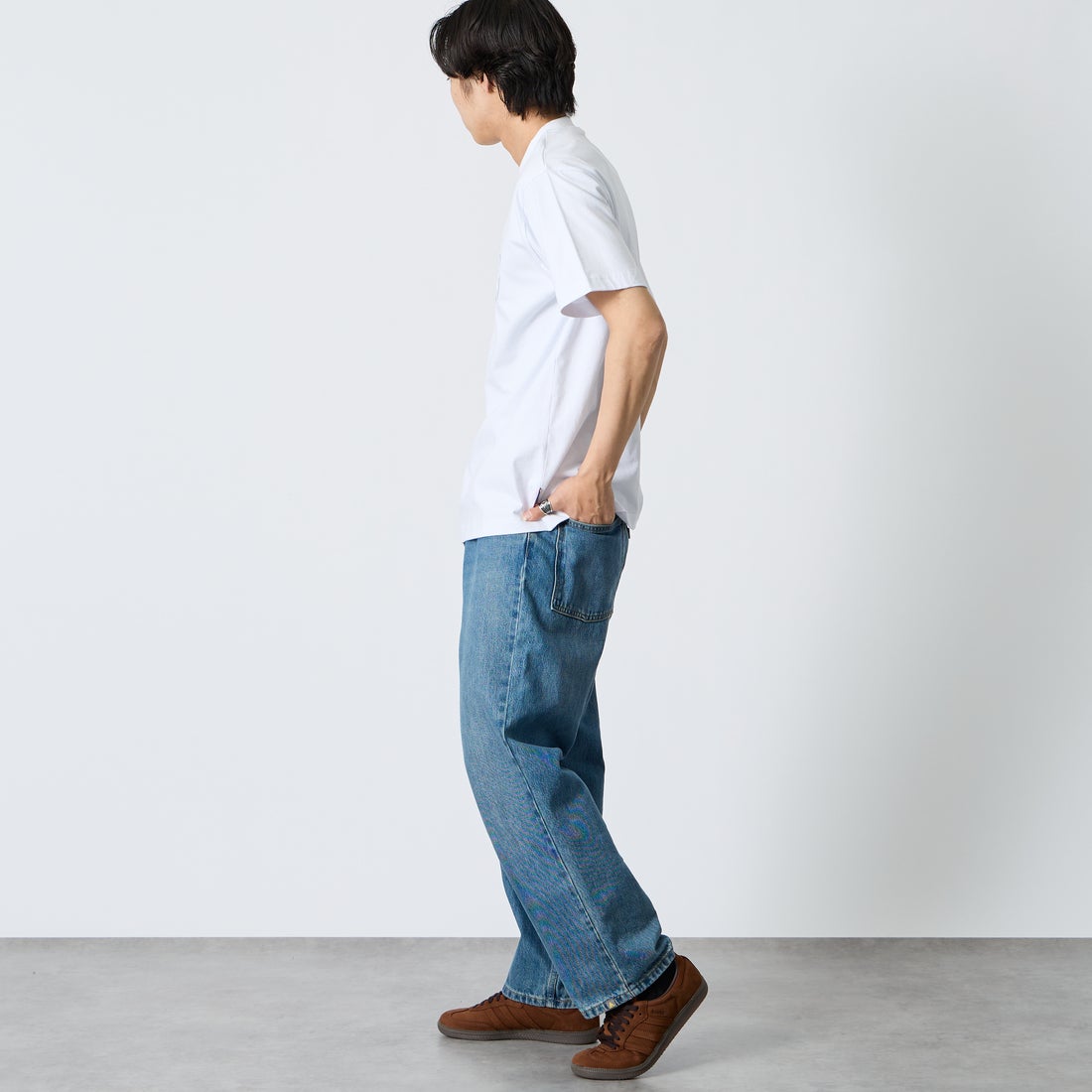PARIS SAINT-GERMAN [パリ・サンジェルマン] 別注 ワンポイント刺繍ロゴ ショートスリーブTシャツ [PS0126SS0009-JF] WHITE &&モデル身長：179cm 着用サイズ：L&&