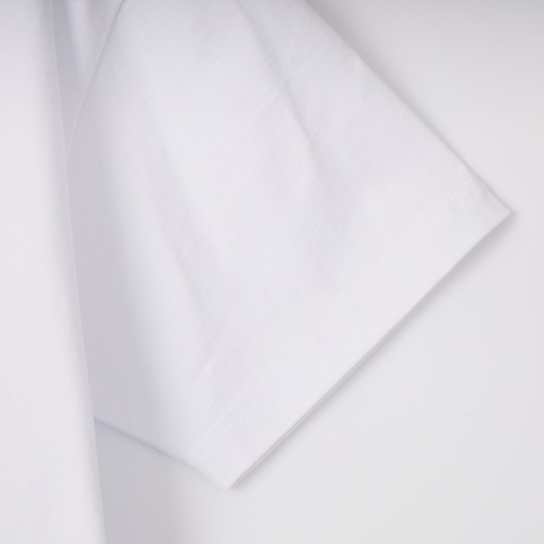 PARIS SAINT-GERMAN [パリ・サンジェルマン] 別注 ワンポイント刺繍ロゴ ショートスリーブTシャツ [PS0126SS0009-JF] WHITE