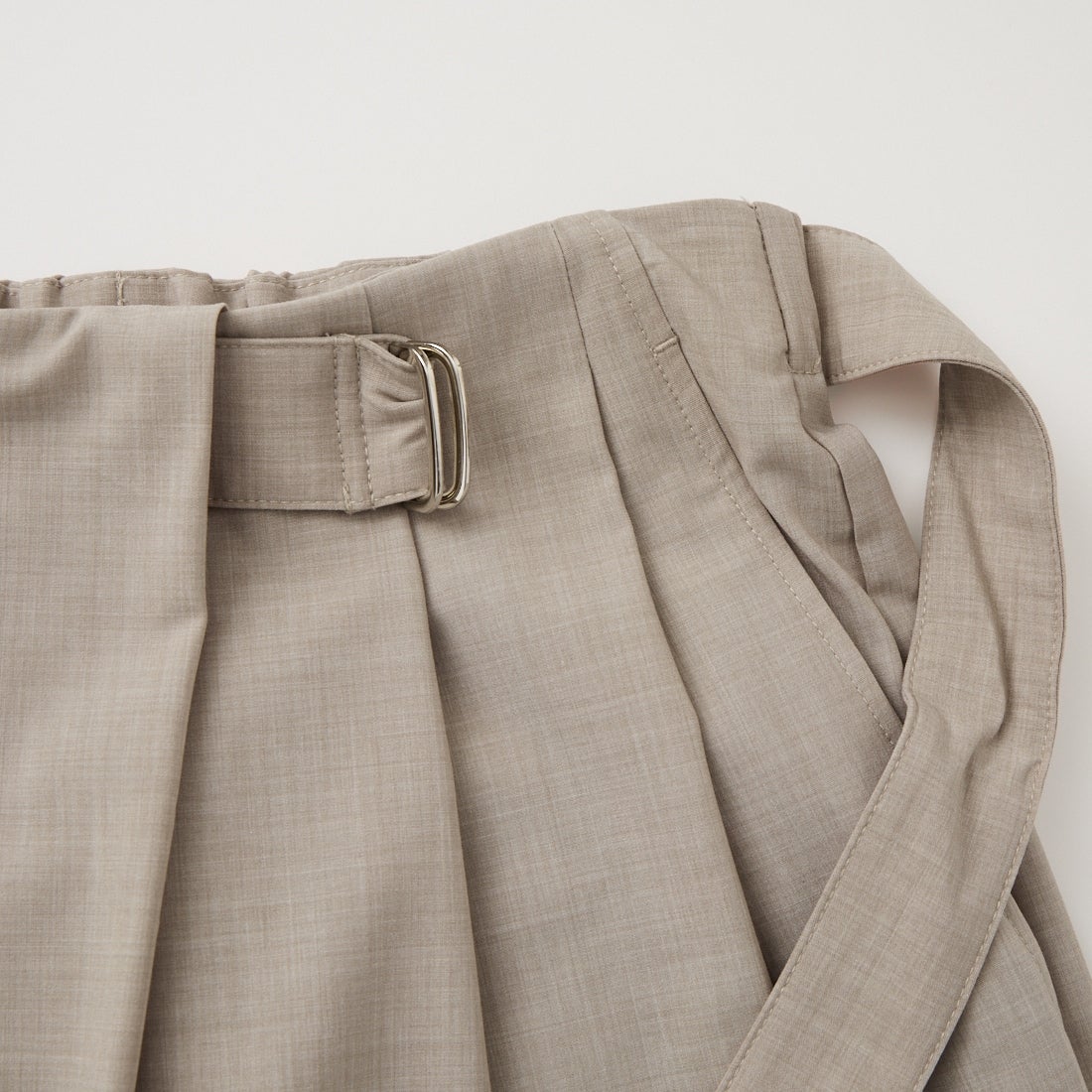 CHIGNON [シニヨン] 梳毛調ベルト付ラップパンツ [3262-334MK] BEIGE