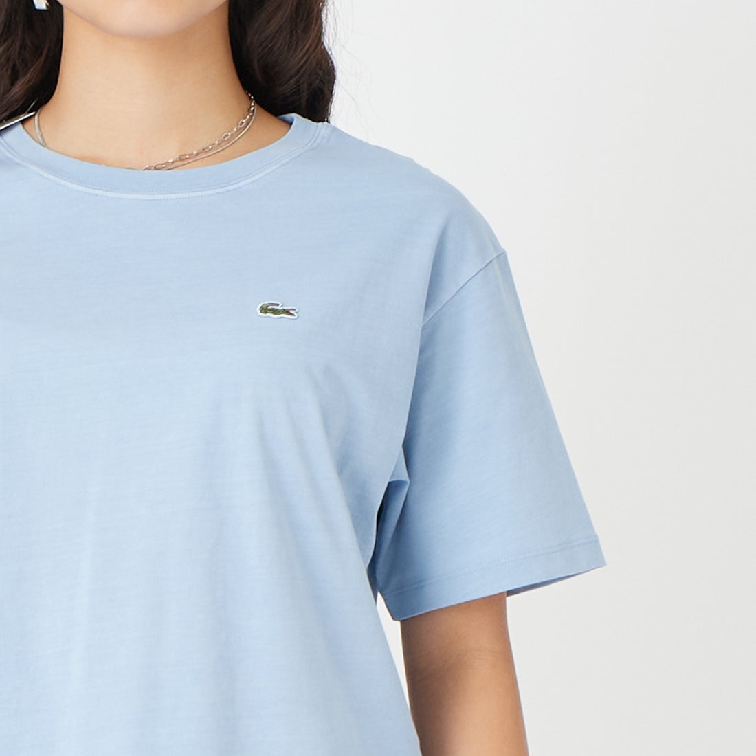 LACOSTE [ラコステ] ピグメントダイTシャツ [TF026] HBA CHAMBR &&モデル身長：162cm 着用サイズ：36&&