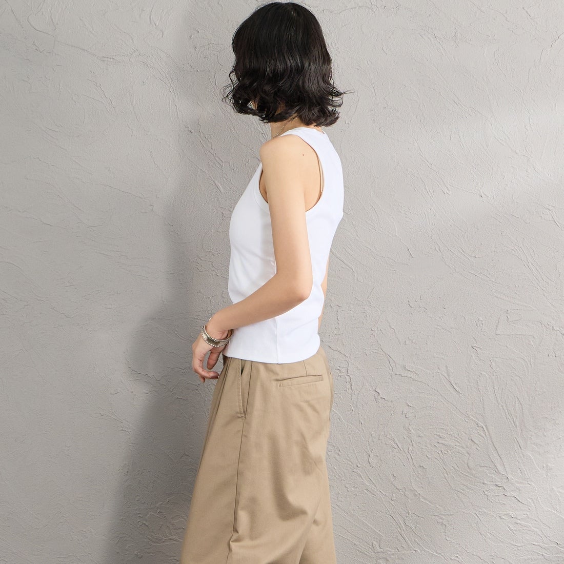 Calvin Klein [カルバンクライン] 2×2リブ ロゴクルーネックタンクトップ [47F239G] YAF &&モデル身長：162cm 着用サイズ：S&&