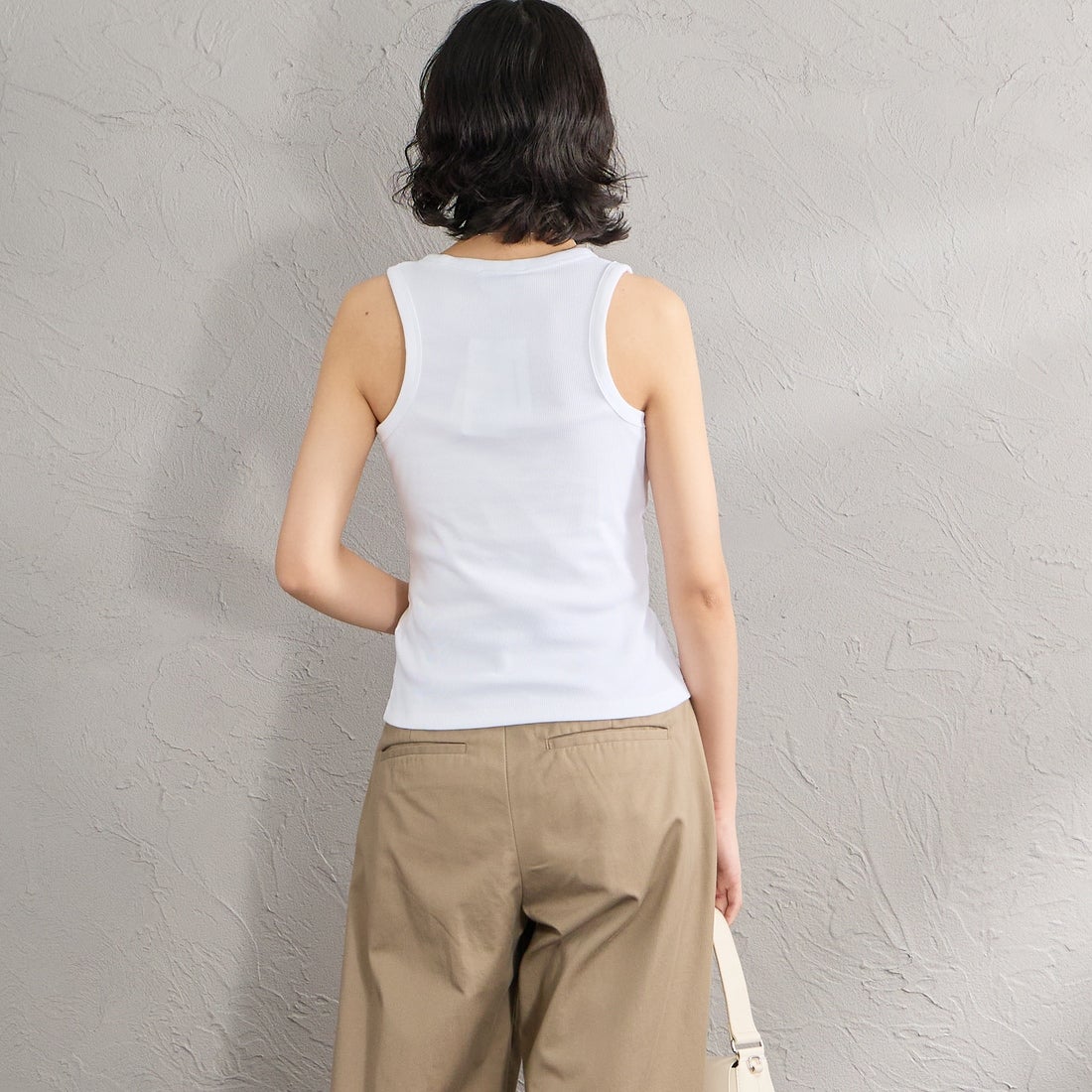 Calvin Klein [カルバンクライン] 2×2リブ ロゴクルーネックタンクトップ [47F239G] YAF &&モデル身長：162cm 着用サイズ：S&&