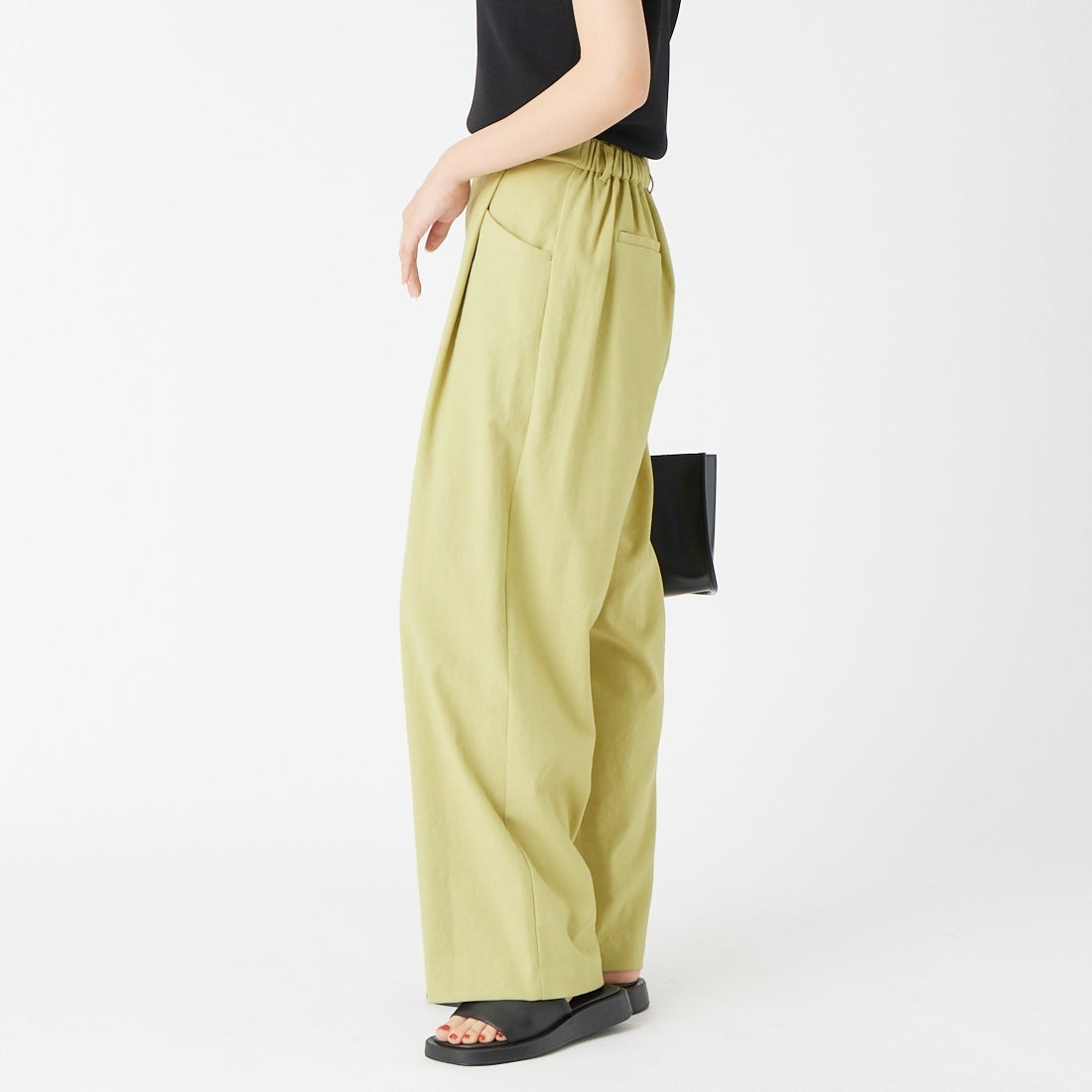 Jeans Factory Clothes [ジーンズファクトリークローズ] シェルタリングドライイージーワイドパンツ [21268056] 060 Lｸﾞﾘｰﾝ &&モデル身長：162cm 着用サイズ：36&&