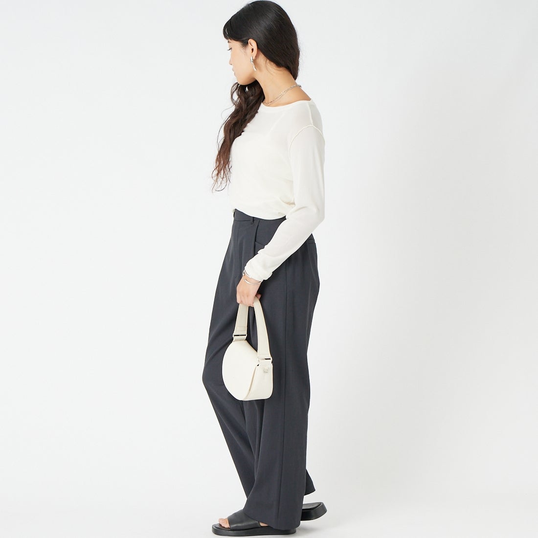 Jeans Factory Clothes [ジーンズファクトリークローズ] シェルタリングドライイージーワイドパンツ [21268056] 004 ﾌﾞﾗｯｸ &&モデル身長：162cm 着用サイズ：36&&