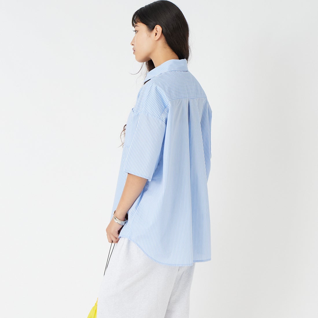 Jeans Factory Clothes [ジーンズファクトリークローズ] ショートスリーブ メンズライクビッグシャツ [IN8-SH-6] BLU ST &&モデル身長：162cm 着用サイズ：F&&