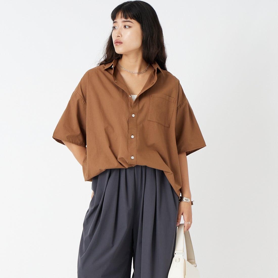 Jeans Factory Clothes [ジーンズファクトリークローズ] ショートスリーブ メンズライクビッグシャツ [IN8-SH-6] 219 BROWN &&モデル身長：162cm 着用サイズ：F&&